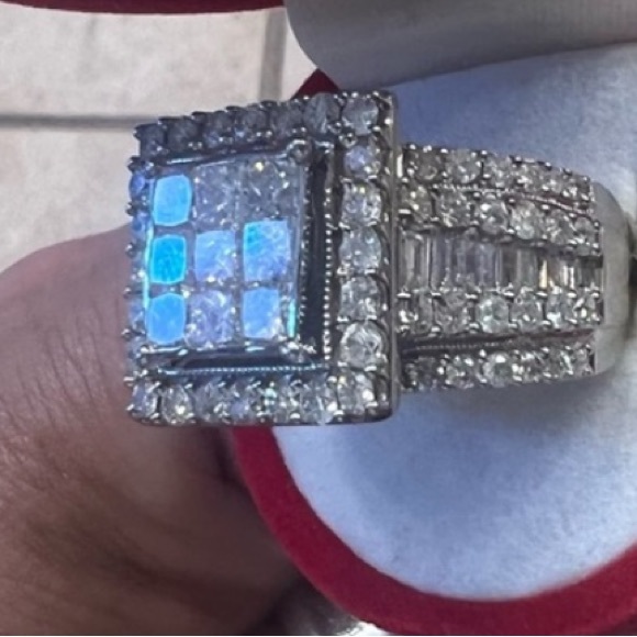 DIAMOND 💍 RING SIZE 8 - Picture 2 of 6